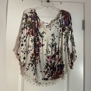 Chic LUQ Floral Women's Blouse, size S